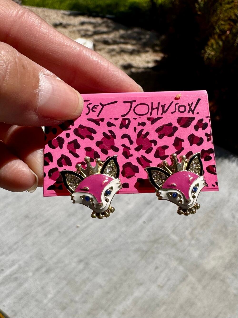 vintage Betsey Johnson Pink Fox Stud Earrings enamel fox face crystal crown Y2K